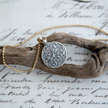 Load image into Gallery viewer, Fob Style Floral Vine-Psalm 28:7