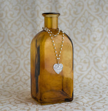 Load image into Gallery viewer, Floral vine & keyhole heart