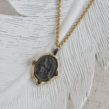 Load image into Gallery viewer, Old Pirate Medal set in Gold